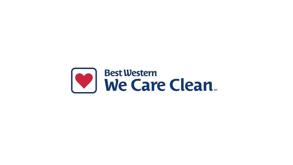 Hotel Western Plaza 4*