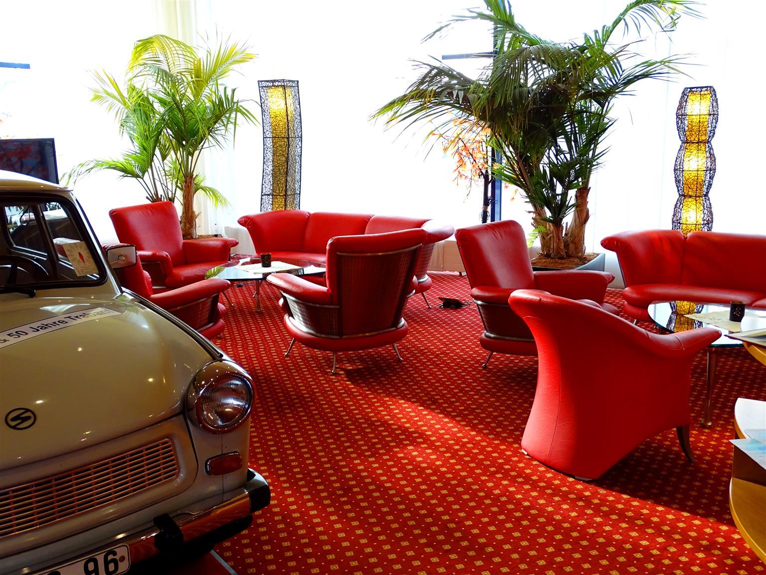 Western Plaza Hotel 4*
